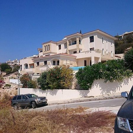 Beau Views Apartment Peyia Bagian luar foto